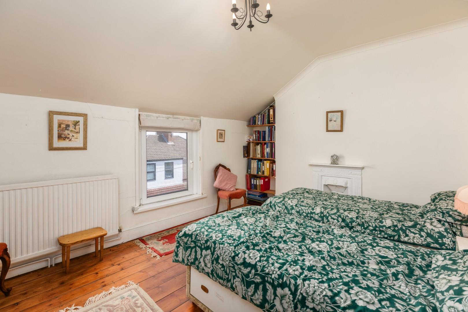 Devon Place, Mumbles, Swansea, SA3 4DR